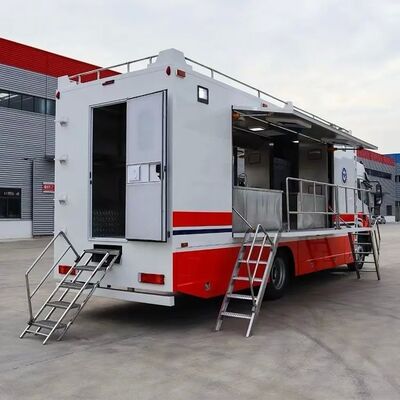 优质东风汽车公司（DFAC）4&times;2型移动厨房餐车，配备不锈钢厨具，可满足200人用餐需求