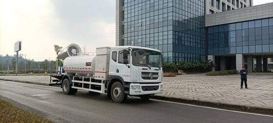 东风牌4&times;2型10立方米纯电动洒水车，续航360公里，喷洒距离达100米，适用于城市抑尘