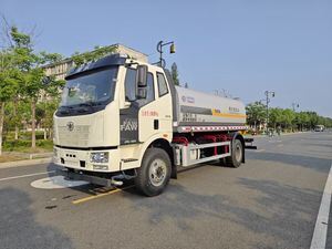 解放牌15吨供水车、洒水车、净水车、饮用水运输车、工业用水车、农业用水车，源头厂家直供