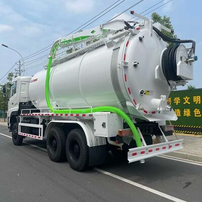 东风6X4型空罐式污水吸污车，厂家直销18立方米污水吸污车