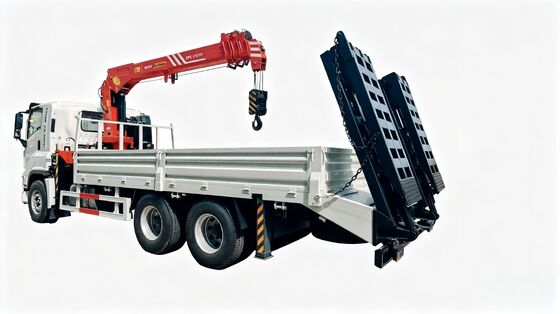 五十铃GIGA 6&times;4 12吨工程用随车起重机货车