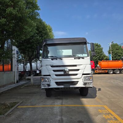 豪沃6&times;4原油运输车，15吨重油运输车，重油泵吸车，真空吸排车