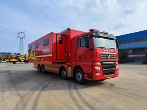 高端东风4×4全轮驱动专业野外露营休闲房车