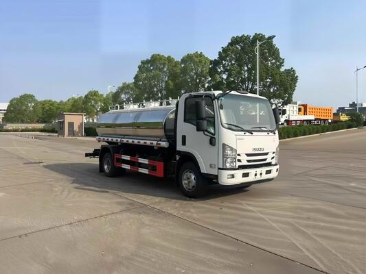 5000升牛奶罐运输车，符合欧5排放标准
