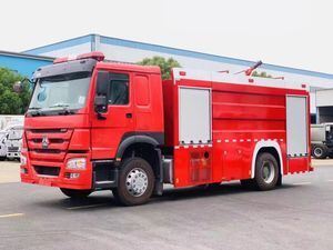 中国重汽10吨水罐消防车 4×2驱动消防车 消防车制造商 全球新旧车销售