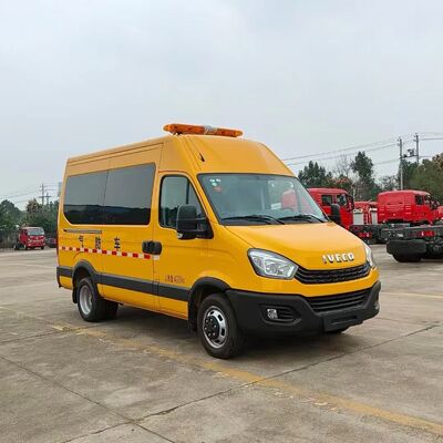 配备全套医疗设备的高级应急救援车
