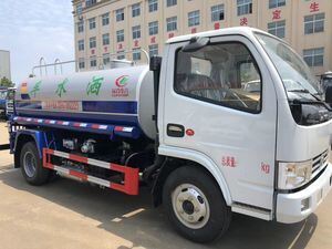 东风5吨洒水车 4&times;2型水罐喷洒清洗车