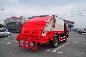 高效垃圾运输用重型压缩式垃圾车