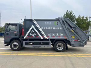 高性能东风多利卡12立方米垃圾收集车