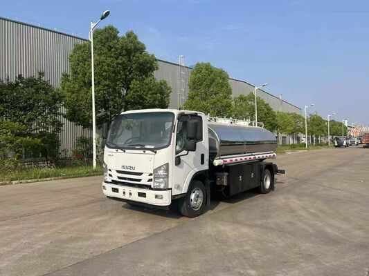 耐用型五十铃4×2型8000升牛奶运输车