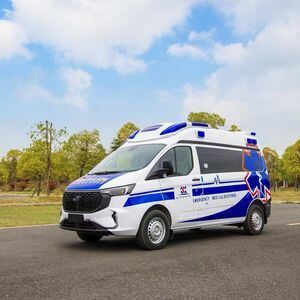 手动挡全顺型急救ICU救护车