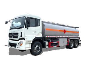 15000升东风油罐车，高效加油作业