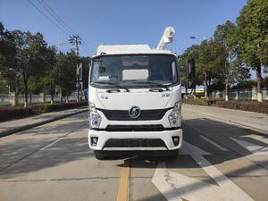 高性能8方/12方电动螺旋式饲料运输车