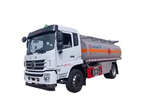 东风6000升燃油运输车，高效运输解决方案