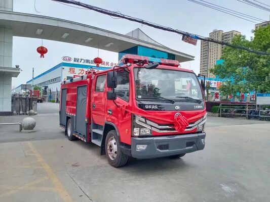 东风6吨载重水罐消防车，手动变速箱，水容量6000升
