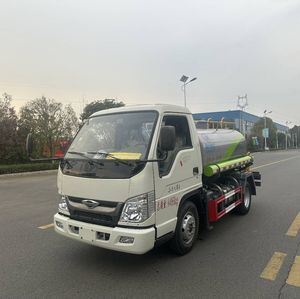 高品质福田3吨水罐车，用于饮用水配送