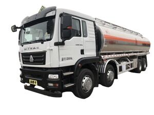重型8×4加油罐车（用于油品运输）