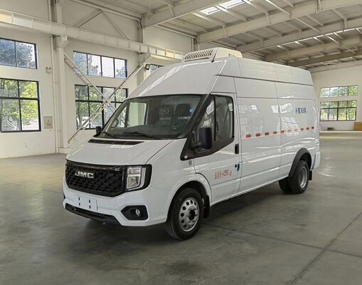 2吨冷藏货车，适用于冷冻食品配送及小型面包冷藏运输