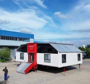 移动餐厅车价格 移动宴会车 中国工厂