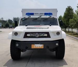 东风4&times;4厢式救护车／越野救护车，最大涉水深度1.2米