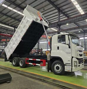 五十铃Giga 6&times;4自卸车价格 380马力强劲动力