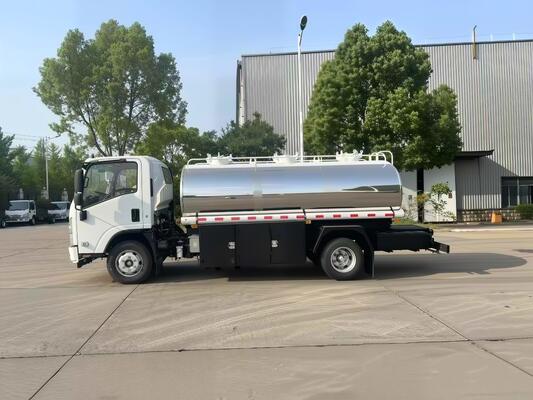 5000升牛奶罐运输车，符合欧5排放标准