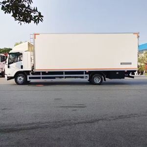 先进的五十铃冷藏车，专为新鲜货物高效运输而设计