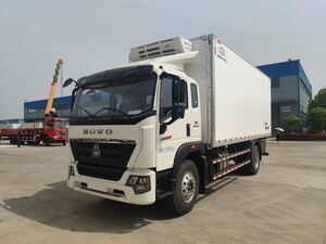 中国重汽20吨冷藏车，专用于新鲜海产品运输