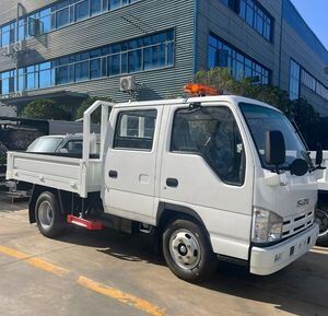 4&times;2五十铃道路养护/道路施工双排自卸车