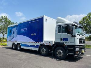 8&times;4型带手术单元的移动医院作业车