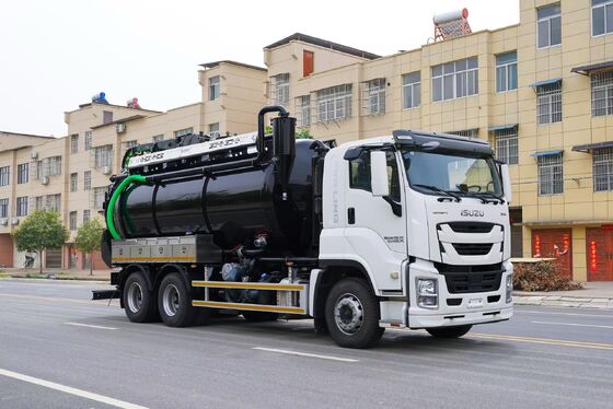 五十铃6&times;4型化粪池吸污车，22000升容积，371马力真空污水车，高效废物管理
