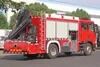 救援型重型6&times;4中国重汽18吨带吊机消防车