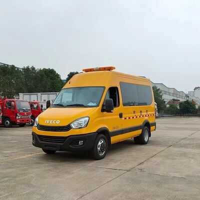配备全套医疗设备的高级应急救援车