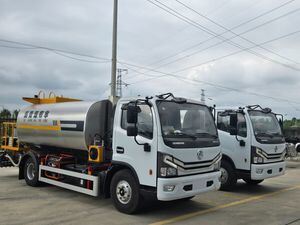重型东风8吨沥青洒布车（道路施工专用）