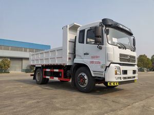 高品质东风4×2污泥运输车，专用于污泥处理与运输作业
