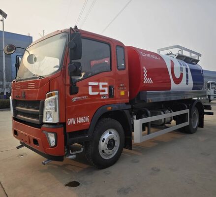 中国重汽豪沃4&times;2 15吨供水车（全球销售）